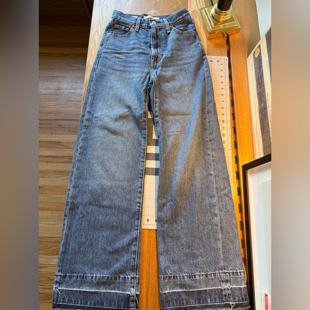 Levi’s Ribcage Wide Leg Jeans